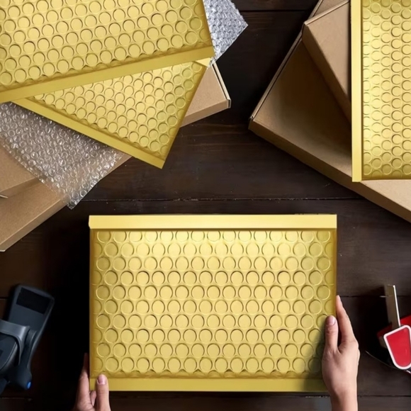 Bubble Mailers Gold 6x9 Qty 20
